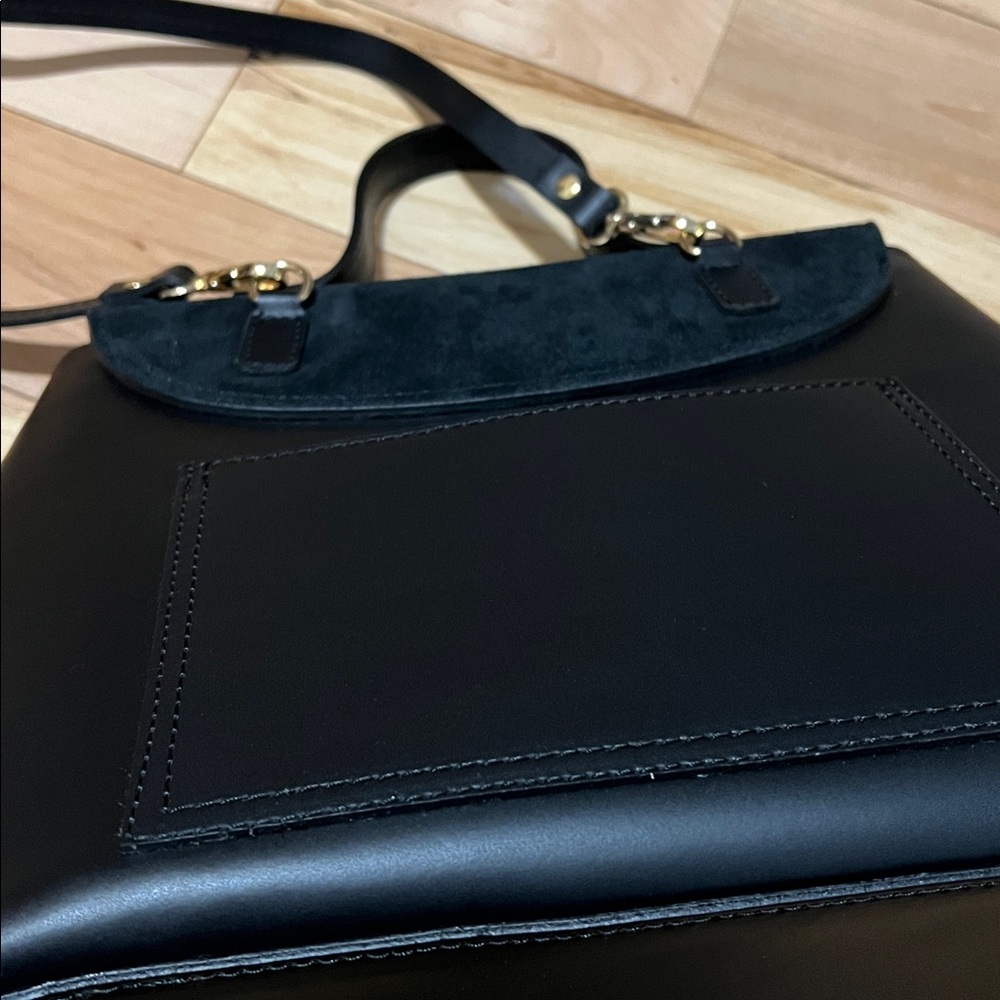Chic Black Leather Satchel - Picture 9 of 17